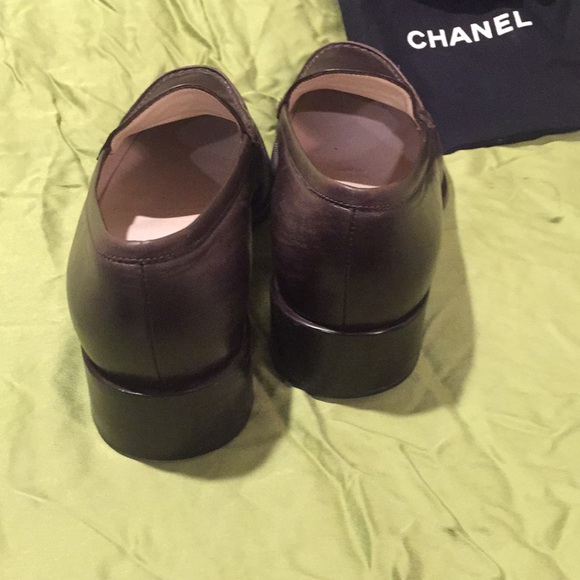 Chanel Chocolate Brown Loafers - Picture 4 of 6